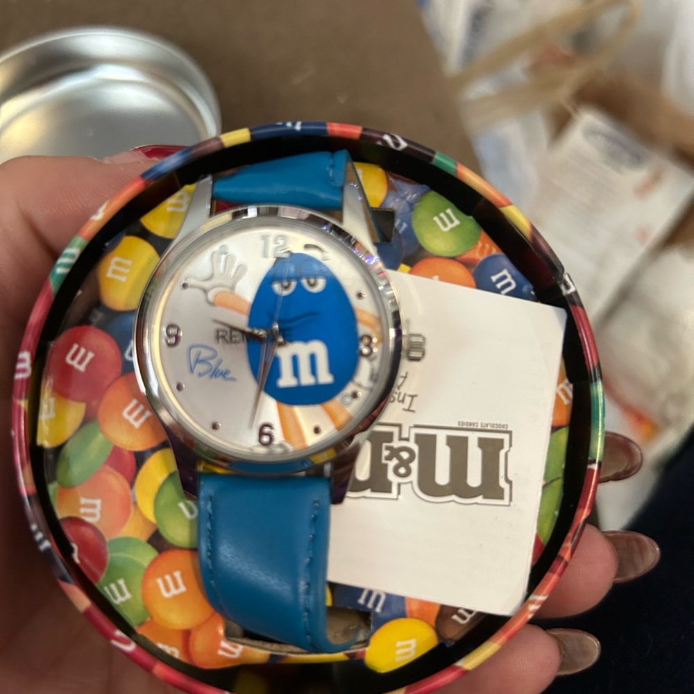 M&MS BLUE W/ BLUE BAND MARS 2008 WATCH with Original Tin!